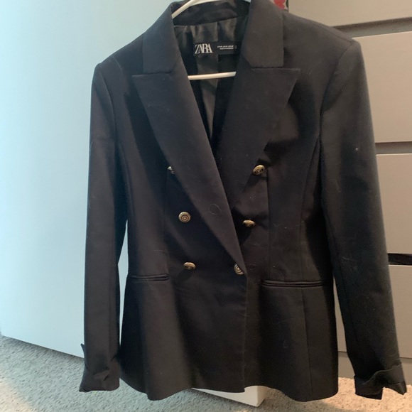 Zara Jackets & Blazers - Zara fitted blazer with vintage style buttons